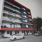 דירה Amos 1 *