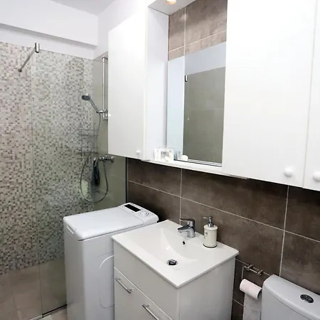 Amos 1 Apartmán Năvodari